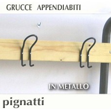 Gruccia appendiabiti ricambio per panchina spogliatoio, in metallo verniciato al fuoco. Completa di bulloneria per il fissaggio